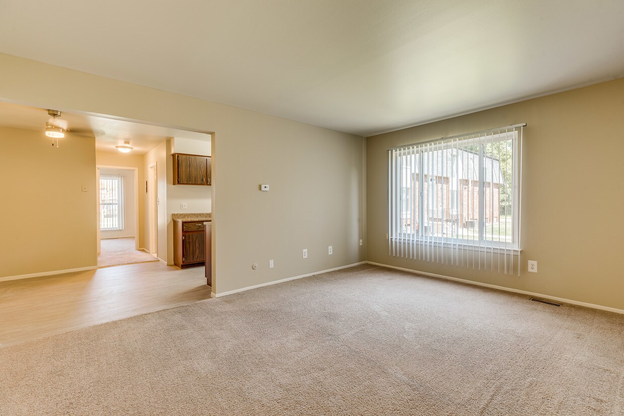 Greentrees Apartments Riverview, MI