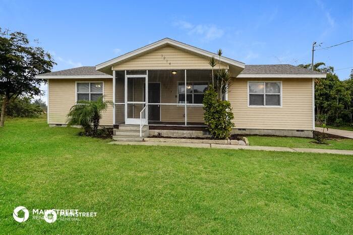 Primary Photo - 3214 25TH ST SW, LEHIGH ACRES, FL 33976