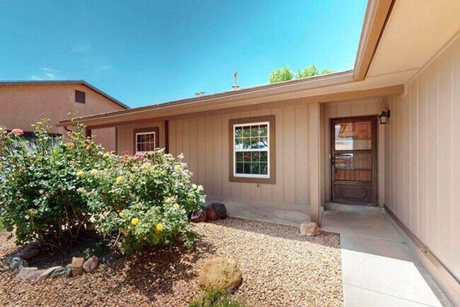 Foto del edificio - Picture Perfect 3 Bedroom Home in Southeas...