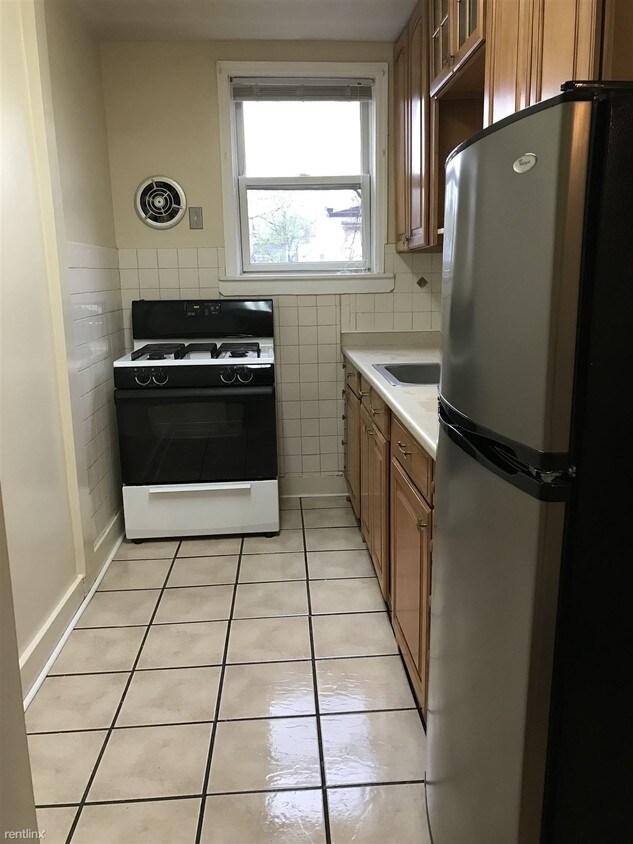 Primary Photo - 1 Maple Ave