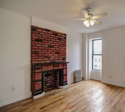 Building Photo - 355 16th St