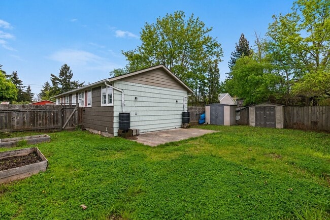 Foto del edificio - 7959 SE 64th Ave