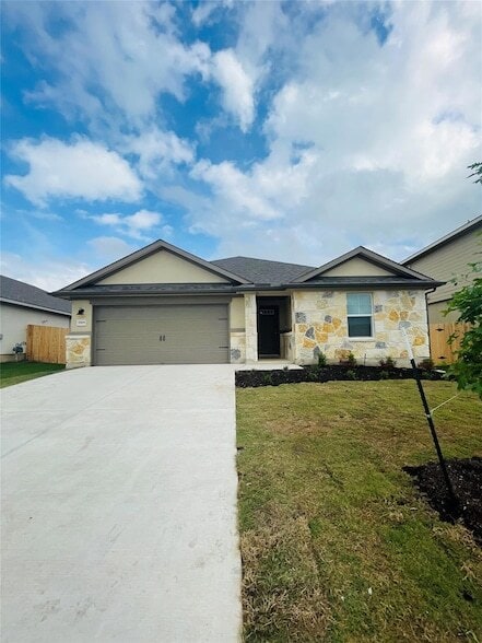 Building Photo - 17809 Owl Tree Rd