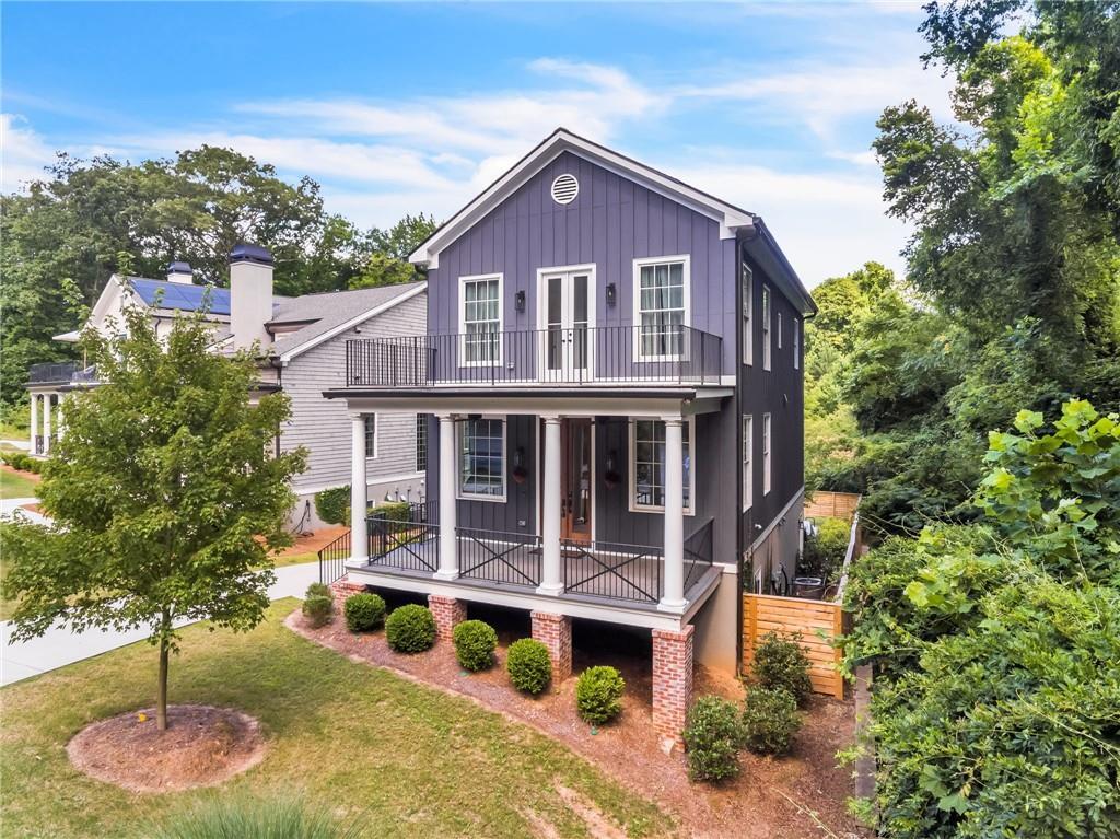 Foto principal - 1763 Wenlock St NW