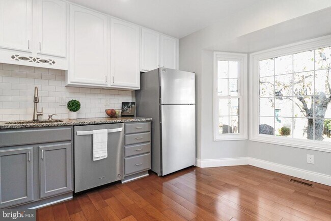 Building Photo - 9533 Ashbridge Ct