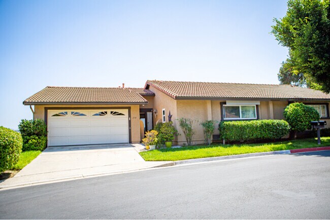 Foto del edificio - 250 Vista Montana Way