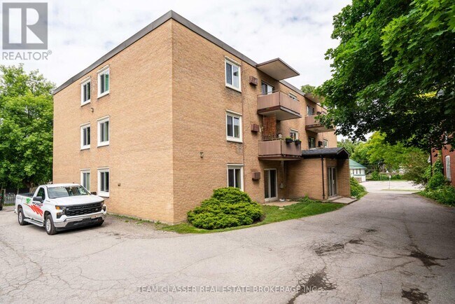Photo du bâtiment - 52-352 Hiawatha St
