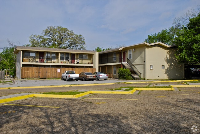 Oak Street Apartments Apartments in Denton TX Apartments com