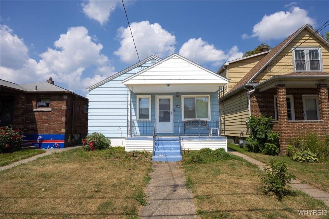 Primary Photo - 2784 Monroe Ave