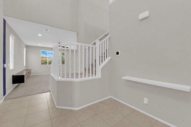 Building Photo - Beautiful House near Durango Curve