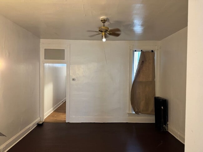 Building Photo - 537 Sanford Pl