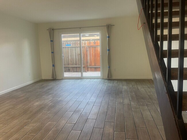 Foto del edificio - 4504 Tierra Verde St