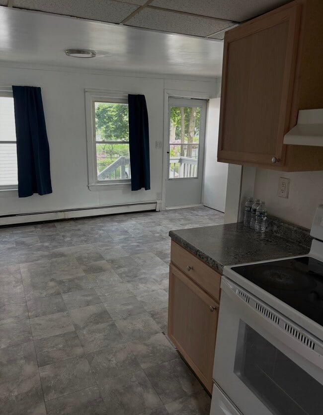 Building Photo - 4 Quigley Ct