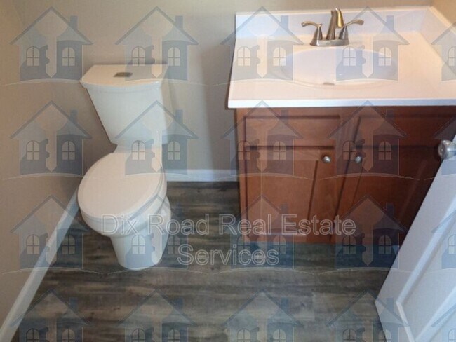 Foto del edificio - 232 Timber Hill Dr