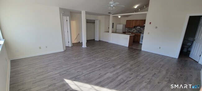 Building Photo - 1 Elizabeth St