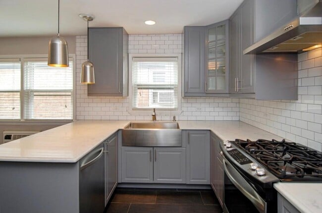 Foto del edificio - 2019 N 72nd Ct