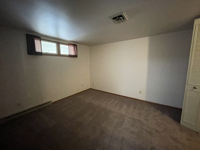Foto del edificio - 124 E LINCOLN Ave