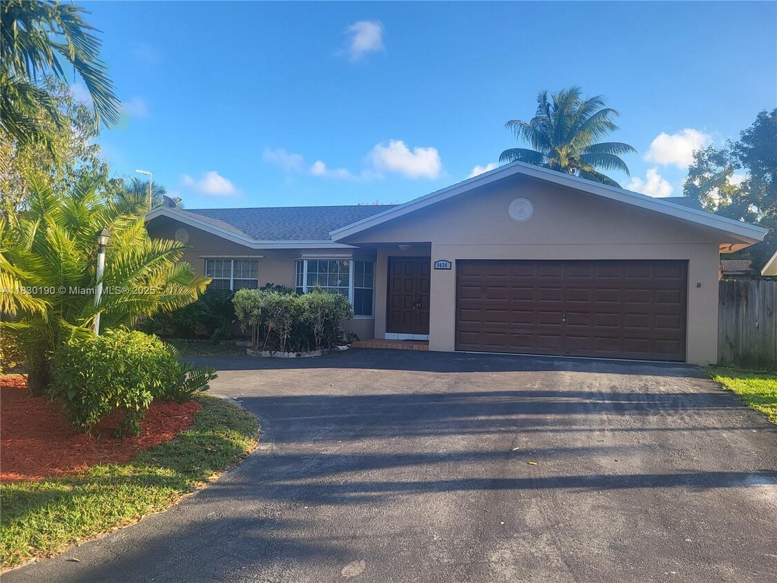 Primary Photo - 9034 SW 163rd Ter