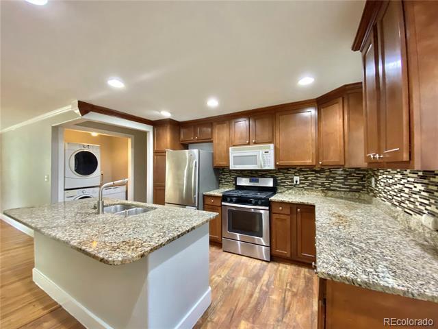 Building Photo - 746 Galena St