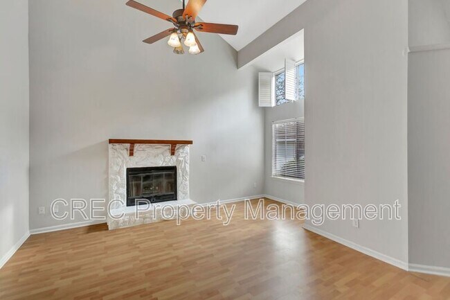 Foto del edificio - 1411 Oaklanding Rd