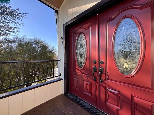 Foto del edificio - 44 Pulido Ct