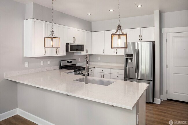 Foto del edificio - 1880 25th Ave NE