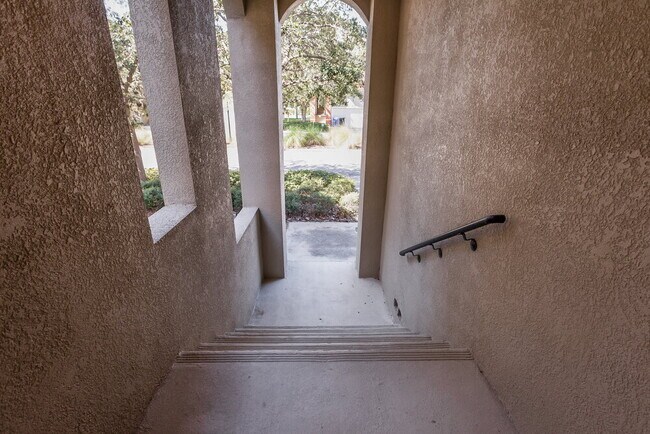 Foto del edificio - 6513 Quiet Pool Ct