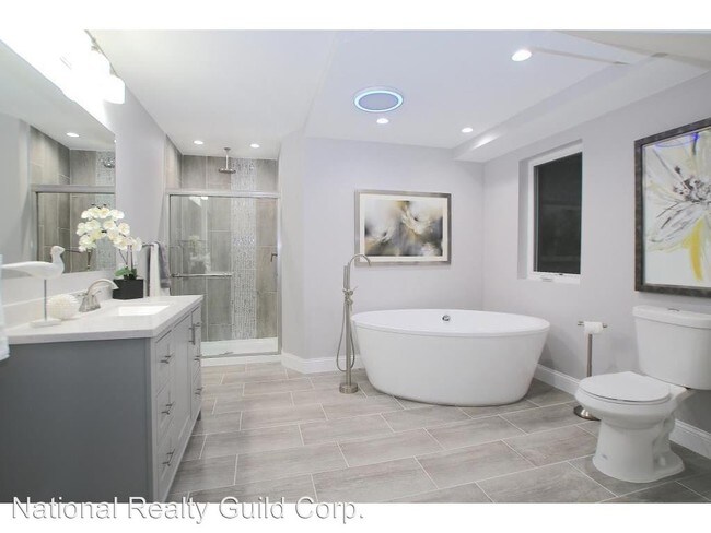 Building Photo - 4 br, 2 bath House - 8XXX Avenue NW