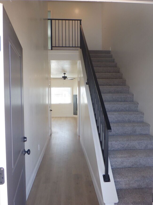 Foto del edificio - 3 Bed - 2.5 Bath, Newer Construction, Larg...