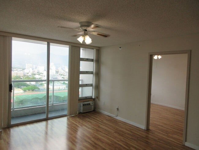 Building Photo - 1133 Waimanu St