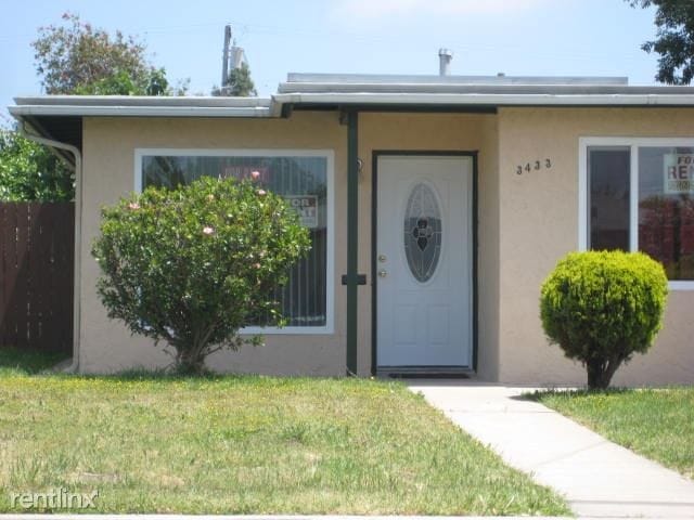 Building Photo - 3 br, 1 bath House - 3433 Sparling St