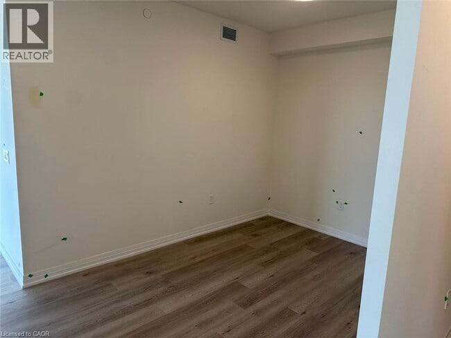 Building Photo - 15 Watergarden Dr