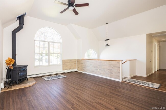 Building Photo - 182 Whittier Dr