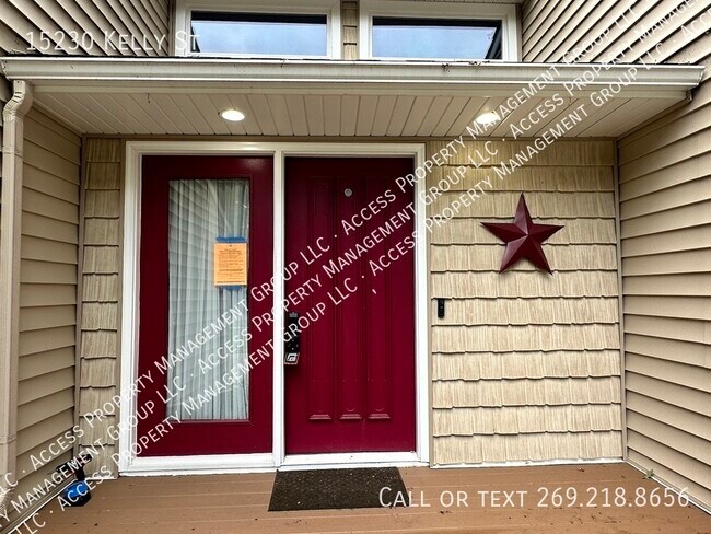 Foto del edificio - 15230 Kelly St