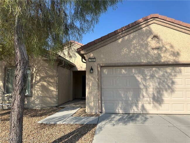 Building Photo - 7922 N Crested Starling Ct
