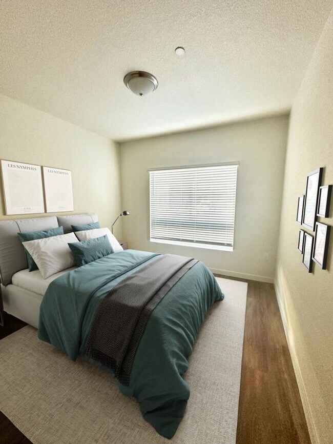 Interior Photo - 22025 NE HALSEY ST.