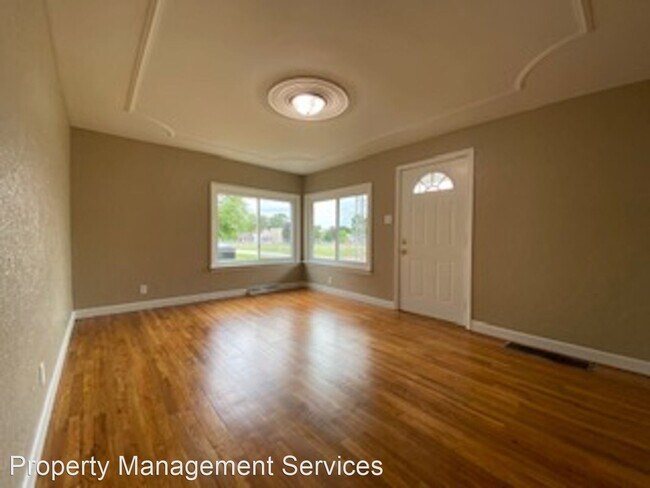 Foto del edificio - 3 br, 2 bath House - 1002 Oak St