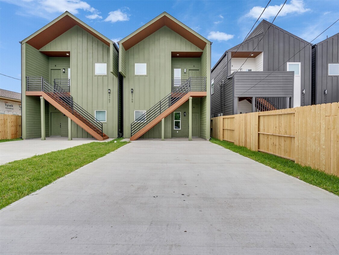 Building Photo - 9709 Cargill St