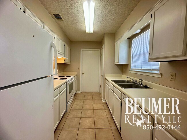Foto del edificio - 3br/2ba Home for Rent in West Pensacola