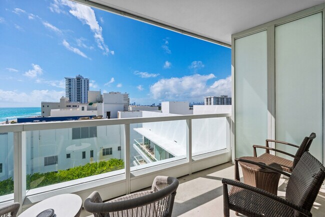 Foto del edificio - 4391 Collins Ave