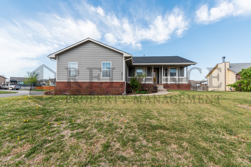 Primary Photo - 5911 Hartford Dr