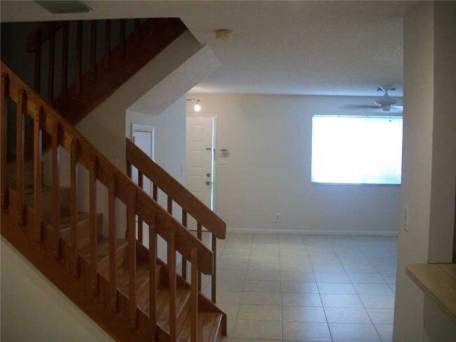 Building Photo - 1323 Sussex Dr