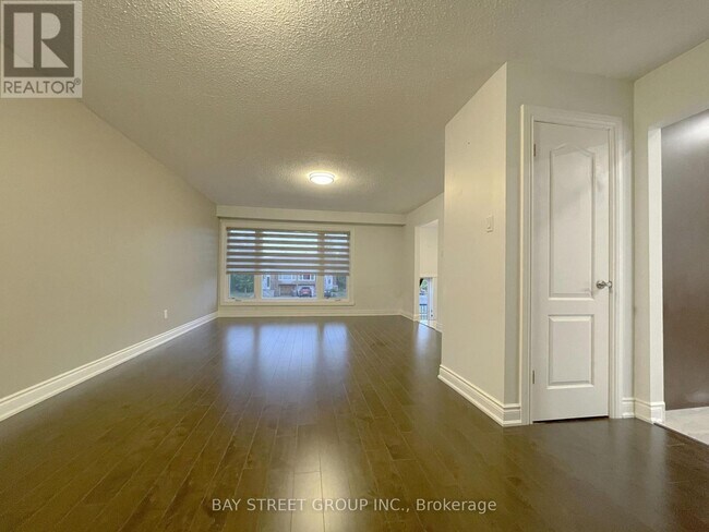 Building Photo - 2615 Windjammer Rd