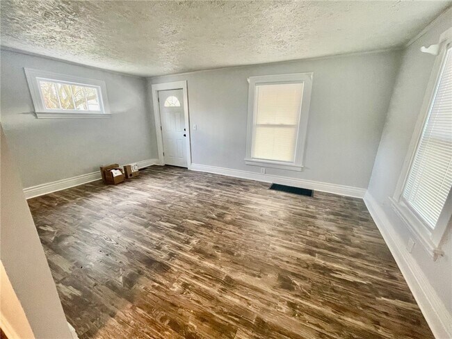 Foto del edificio - 223 E Filbert St