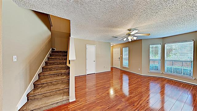 Foto del edificio - 5705 Giddyup Ln