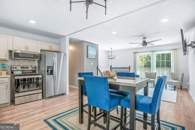 Building Photo - 6741 Gano Dr