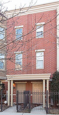 Building Photo - 719 W Evergreen Ave