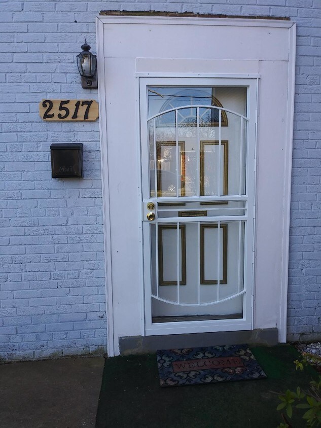 2517 Colebrooke Dr Unit N/A, Hillcrest Heights, MD 20748 Condo for