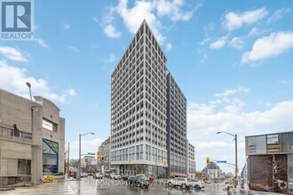 Building Photo - 2020-2020 Bathurst St