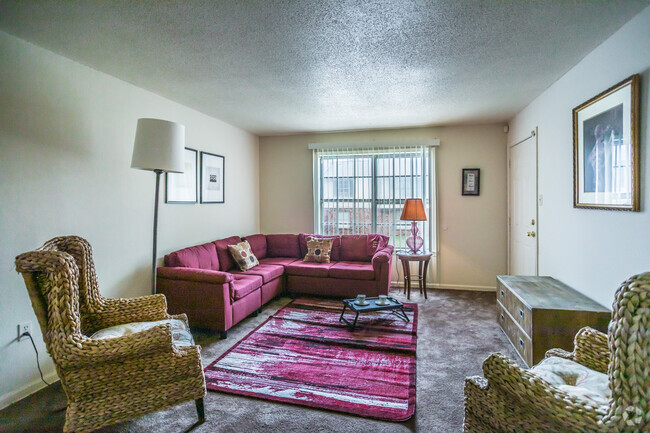 2 BR, 1 BA - 809 ft2 - Sala de estar - Huntington Hills